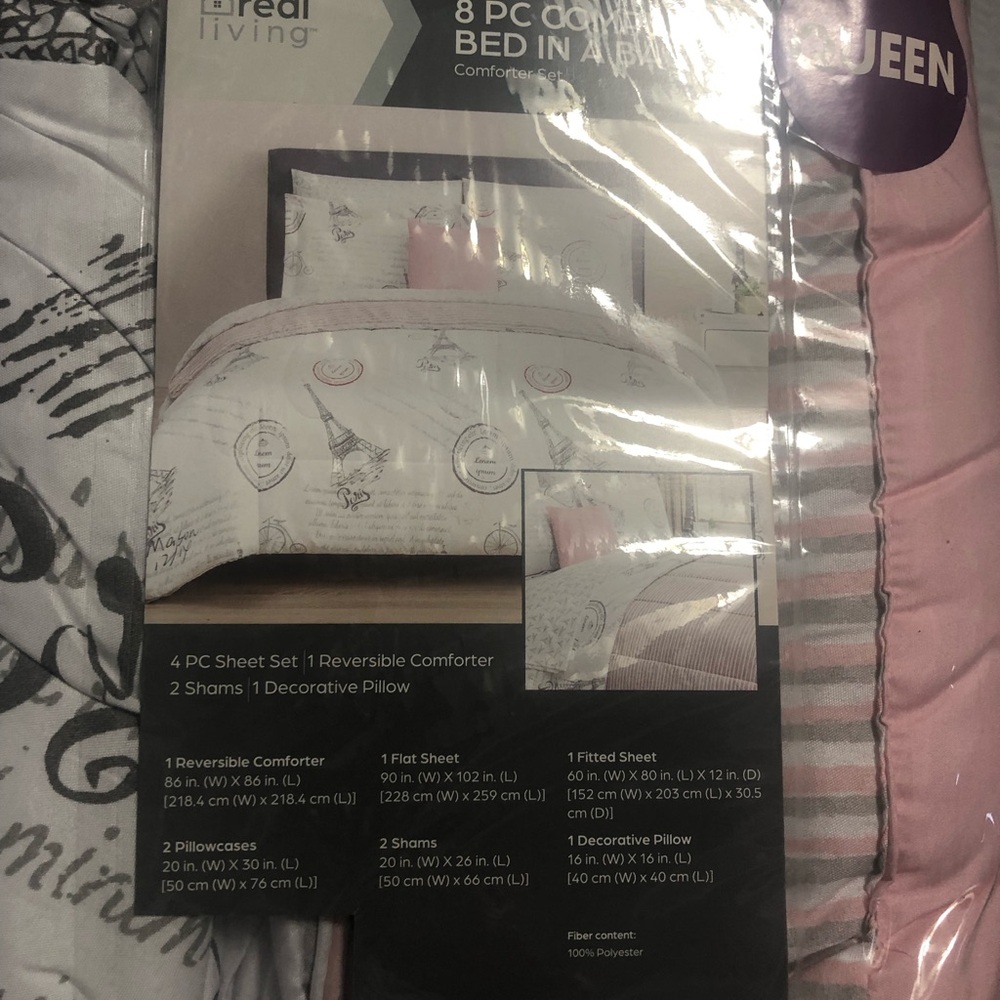 NWT Queen 8-Piece Comforter Bed-in-a-Bag Pink & White Paris France Travel Theme - Picture 5 of 7